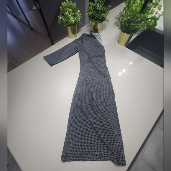 NWOT CONTEMPORAINE (SIMONS) Jolie robe cache-coeur à motifs légers - Picture 7 of 7